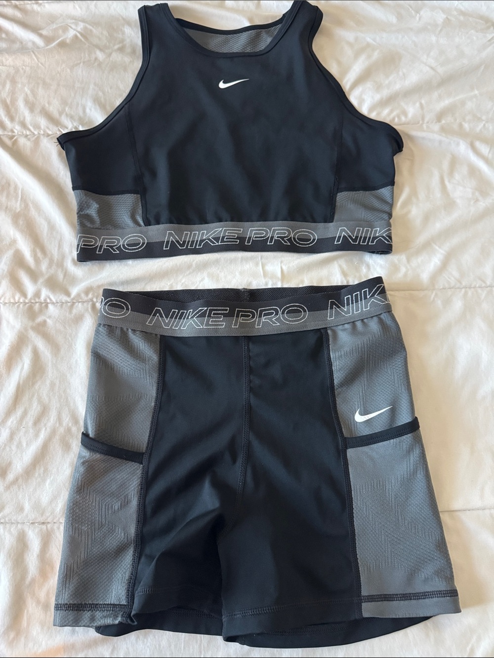 Nike Pro Set